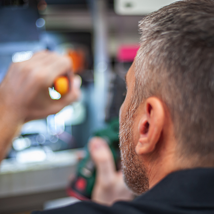 Electrical engineering practical training (in-depth)